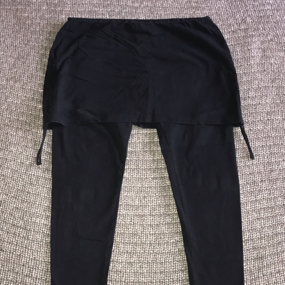 Athleta 2 in 1 Capris